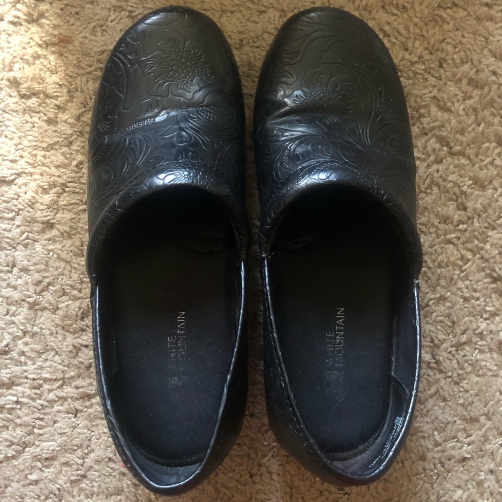 Dansko Professional Clogs W8 View 3
